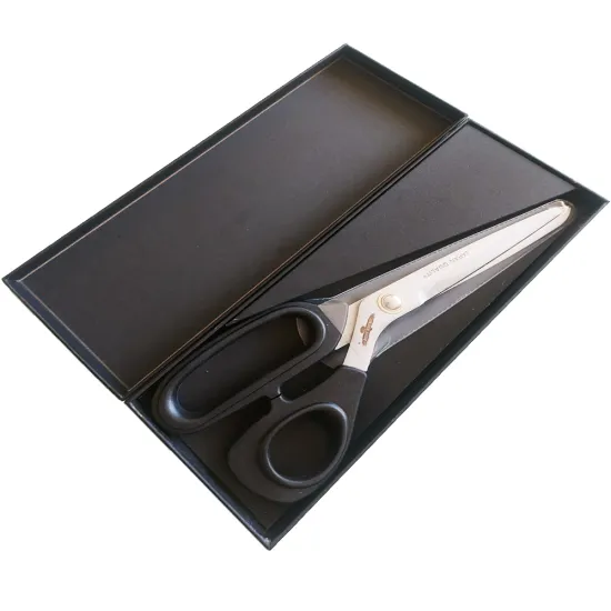 Foarfeca de croitorie usoara din otel carbon C50 nichelat, manere inegale, Golden Eagle (Japonia), 25cm (10″)