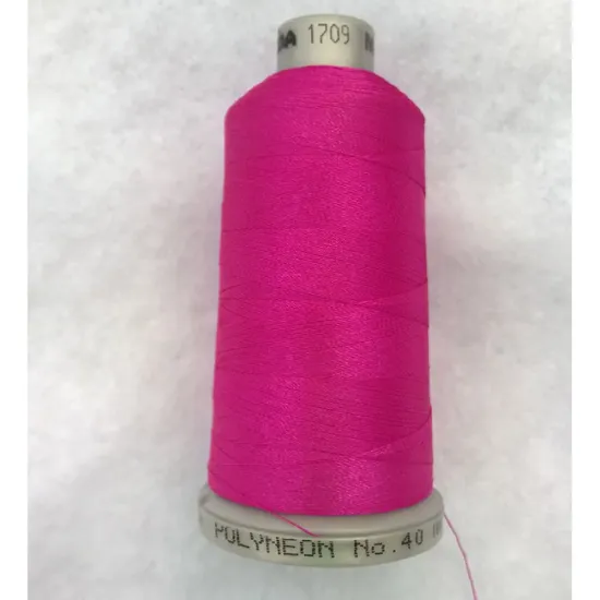 Ata de brodat polyneon Shocking Pink, 100% polyester, finete 40, con 1000 metri, cutie 10 conuri