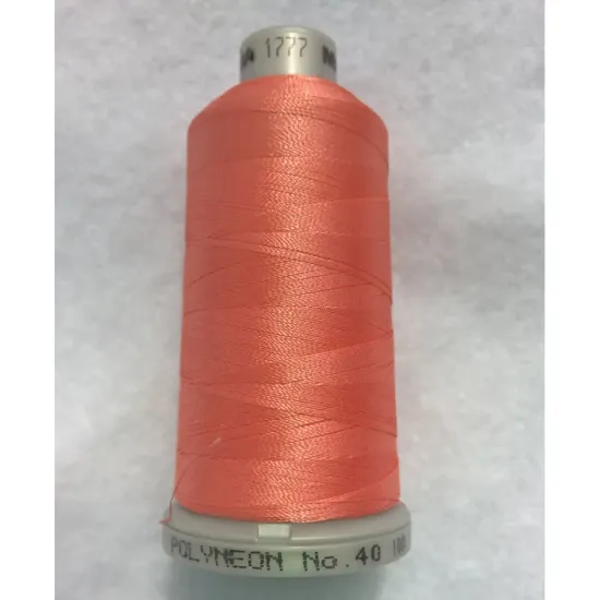 Ata de brodat polyneon Bright Peach, 100% polyester, finete 40, con 1000 metri, cutie 10 conuri