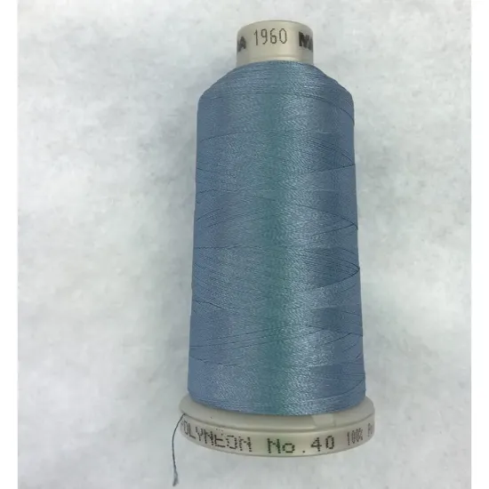 Ata de brodat polyneon Dusty Blue, 100% polyester, finete 40, con 1000 metri, cutie 10 conuri