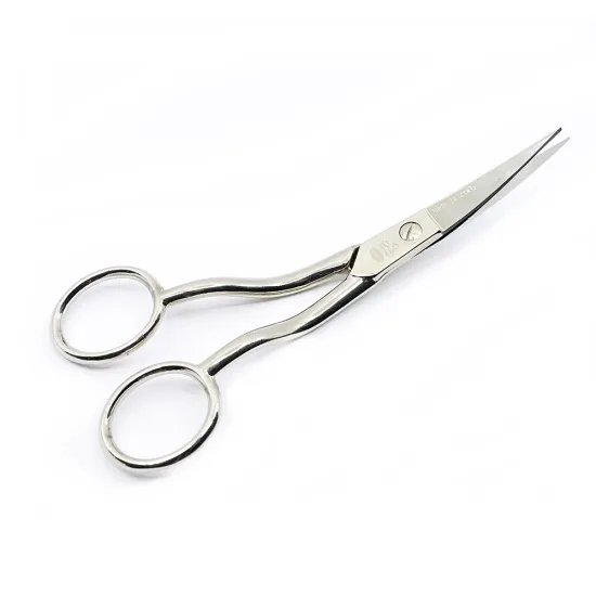 Foarfeca de broderie cu tija indoita si lame curbate din otel carbon fin placat cu nichel, manere egale, Premax, colectia Omnia, lungime 15cm (6")