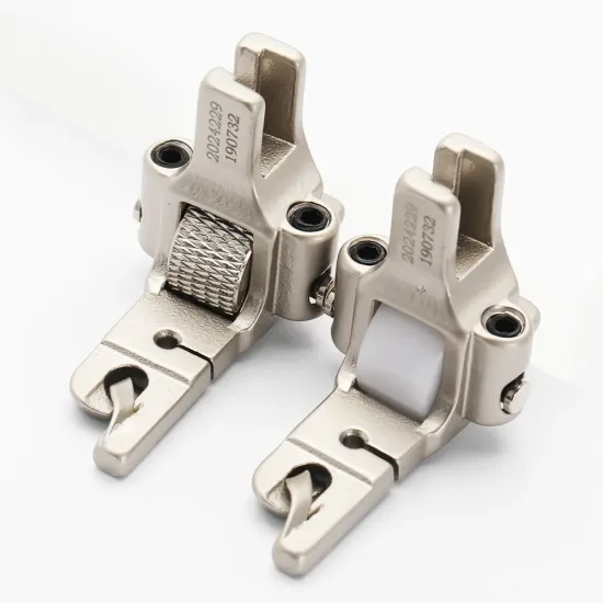 Piciorus presor tivitor cu rola de silicon pentru masini industriale de cusut simple cu 1 ac, marime tiv 1/8" (3mm)