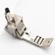 Piciorus presor reglabil cu rotita zimtata de metal si role mici pe talpa pentru aplicat banda cu dispozitiv A10, pentru masini industriale de cusut simple cu 1 ac, latime tiv 1/4" (6,4mm)