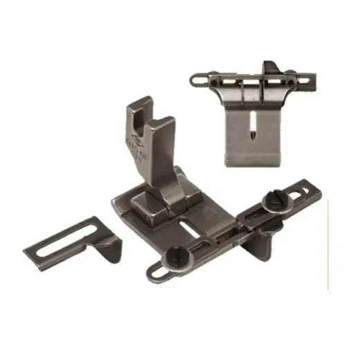 Piciorus cu ghidaj suplimentar reglabil pentru inserarea unei benzi, transport concomitent prin tija de ac, pentru masini de cusut industriale simple cu 1 ac, cu ajustare stanga-dreapta 0 ~ 20mm