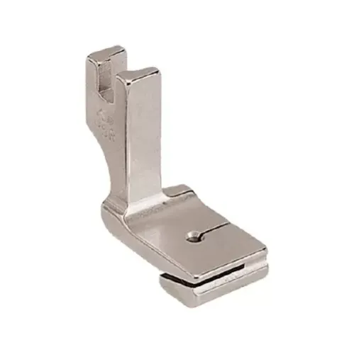 Piciorus incretire si asamblare cu rezerva de coasere de 4mm (volane)