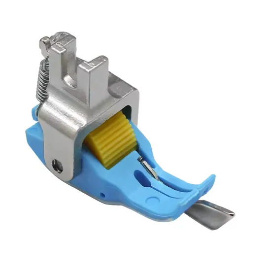 Piciorus compensator teflonat cu ghidaj pe partea dreapta si rola de plastic pentru masini industriale de cusut simple cu 1 ac - diverse marimi