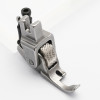 Piciorus presor reglabil cu rola zimtata de metal ingusta pentru dispozitiv A10, pentru masini industriale de cusut simple cu 1 ac