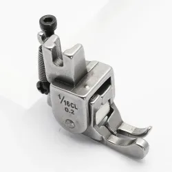Piciorus compensator stanga ingust cu rola dintata de teflon, pentru masini industriale de cusut simple cu 1 ac, 1/16" (1,6mm)