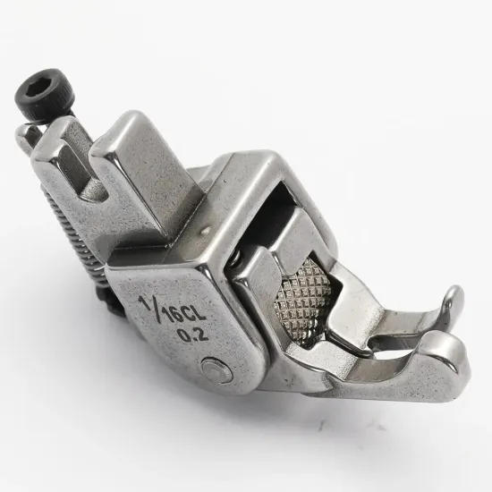 Piciorus compensator stanga ingust cu rola zimtata de metal, pentru masini industriale de cusut simple cu 1 ac, 1/16" (1,6mm)