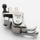 Piciorus compensator dreapta ingust cu rola dintata de metal, pentru masini industriale de cusut simple cu 1 ac, 1/16" (1.6mm)