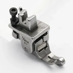 Piciorus compensator dreapta ingust cu rola zimtata de metal, pentru masini industriale de cusut simple cu 1 ac, 1/32" (1mm)