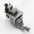 Piciorus compensator dreapta ingust cu rola zimtata de metal, pentru masini industriale de cusut simple cu 1 ac, 1/32" (1mm)