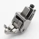 Piciorus compensator dreapta ingust cu rola zimtata de metal, pentru masini industriale de cusut simple cu 1 ac, 1/32" (1mm)