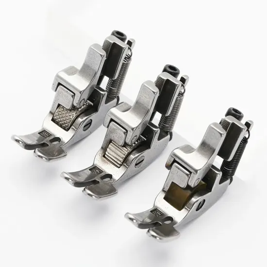 Piciorus presor reglabil cu rola zimtata de metal pentru masini industriale de cusut cu taiere a marginilor, 1/8" (3mm)