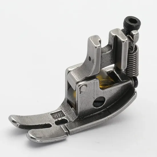 Piciorus presor reglabil cu rola de silicon pentru masini industriale de cusut cu taiere a marginilor, 3/16" (5mm)