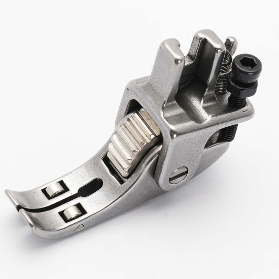 Piciorus presor cu rola dintata de metal reglabila si talpa lunga pentru masini industriale de cusut simple cu 1 ac