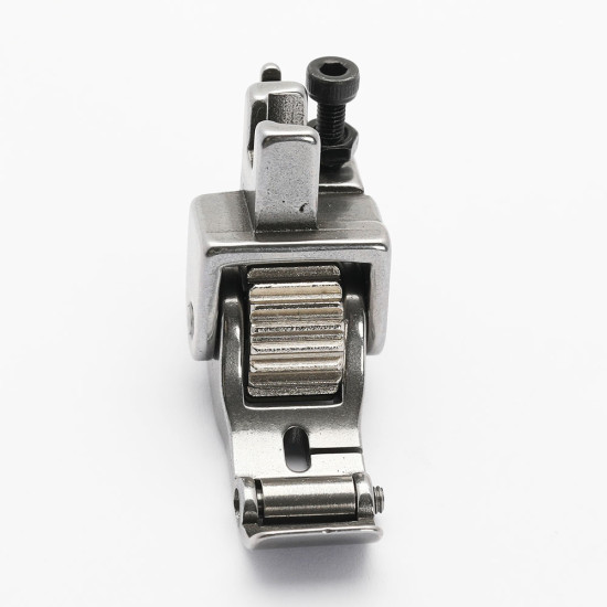 Piciorus presor cu rola dintata de metal reglabila pentru masini industriale de cusut simple cu 1 ac