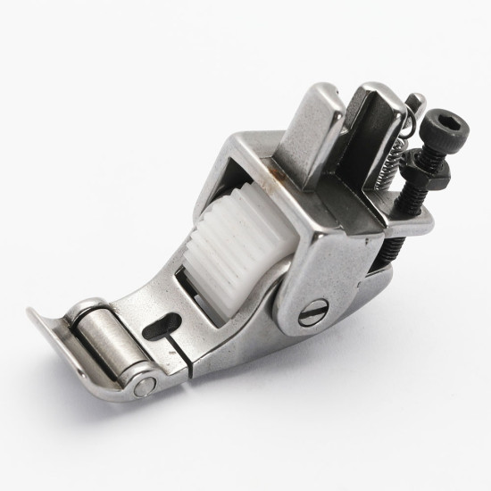 Piciorus presor cu rola dintata de teflon reglabila pentru masini industriale de cusut simple cu 1 ac