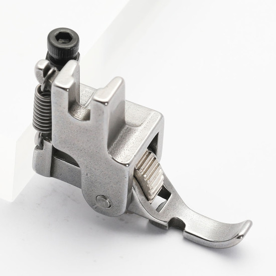 Piciorus cu rola dintata de metal pentru cusut fermoar pe partea stanga, pentru masini industriale de cusut simple cu 1 ac