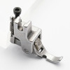 Piciorus cu rola zimtata de metal pentru cusut fermoar pe partea stanga, pentru masini industriale de cusut simple cu 1 ac