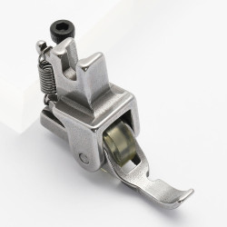 Piciorus cu rola de silicon pentru cusut fermoar pe partea dreapta, pentru masini industriale de cusut simple cu 1 ac