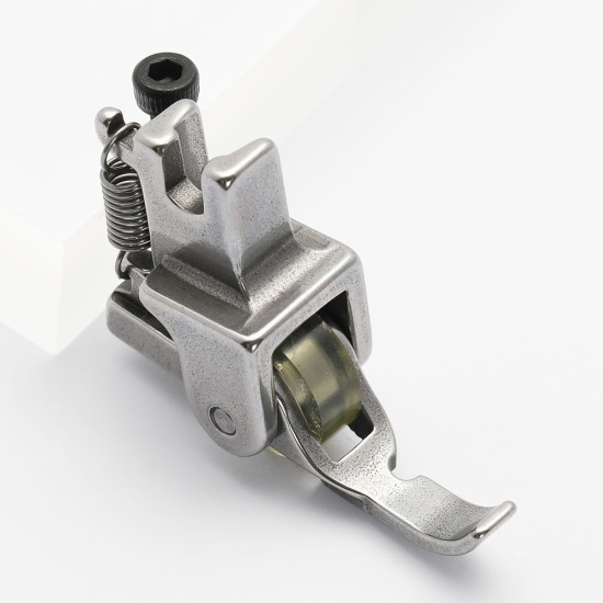 Piciorus cu rola de silicon pentru cusut fermoar pe partea dreapta, pentru masini industriale de cusut simple cu 1 ac