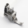 Piciorus cu rola zimtata de metal pentru cusut fermoar pe partea dreapta, pentru masini industriale de cusut simple cu 1 ac