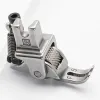 Piciorus simplu ingust cu rola zimtata de metal pentru masini industriale de cusut simple cu 1 ac
