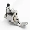 Piciorus reglabil cu rola zimtata de metal si canal pe partea stanga pentru piping, pentru masini industriale de cusut simple cu 1 ac, latime canal 3mm