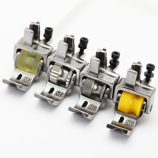 Piciorus reglabil cu rola dintata de teflon si canal pe partea dreapta pentru piping, pentru masini industriale de cusut simple cu 1 ac, latime canal 6mm