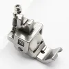 Piciorus reglabil cu rola dintata de teflon si canal pe partea dreapta pentru piping, pentru masini industriale de cusut simple cu 1 ac, latime canal 5mm
