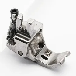 Piciorus reglabil cu rola zimtata de metal si canal pe partea dreapta pentru piping, pentru masini industriale de cusut simple cu 1 ac, latime canal 6mm