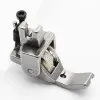 Piciorus reglabil cu rola zimtata de metal si canal pe partea dreapta pentru piping, pentru masini industriale de cusut simple cu 1 ac, latime canal 3mm