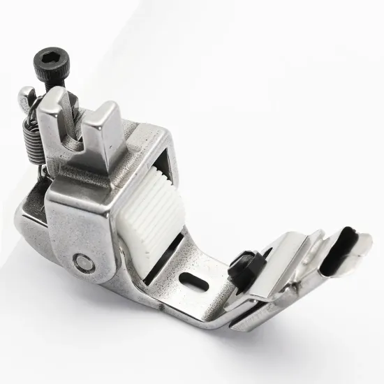 Piciorus presor cu rola dintata de teflon si tub pentru atasat siret, elastic sau banda cu latimea de pana la 10mm, pentru masini industriale de cusut simple cu 1 ac