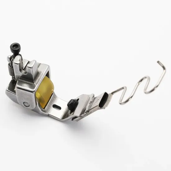 Piciorus presor cu rola de silicon, cu ghidaj spirala si tub pentru atasat siret, elastic sau banda cu latimea de pana la 10mm, pentru masini industriale de cusut simple cu 1 ac