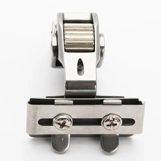 Piciorus presor cu rola dintata de metal si tub pentru atasat siret, elastic sau banda cu latimea de pana la 4cm, pentru masini industriale de cusut simple cu 1 ac