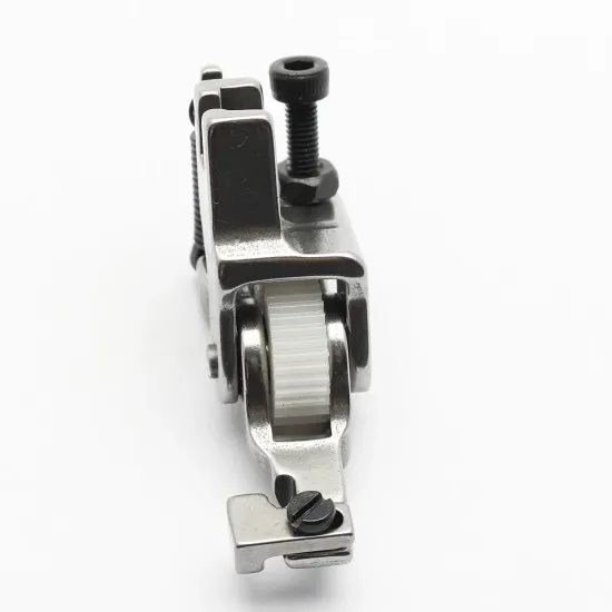 Piciorus presor reglabil cu rola dintata de teflon pentru cusut fermoar ascuns, pentru masini industriale de cusut simple cu 1 ac