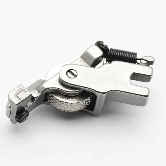 Piciorus presor reglabil cu rola zimtata de metal pentru cusut fermoar ascuns, pentru masini industriale de cusut simple cu 1 ac