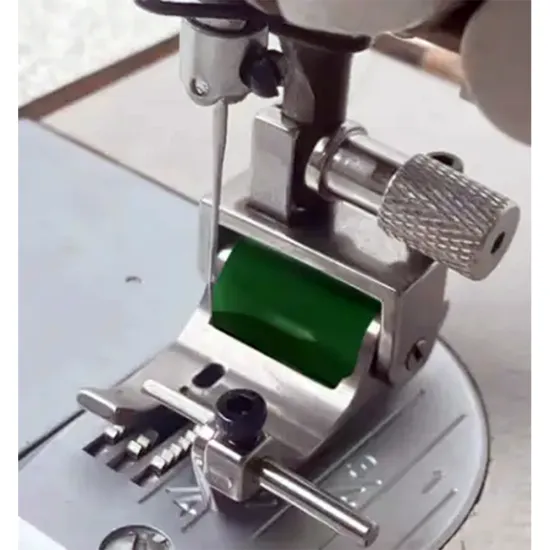 Piciorus pentru tiv cu rola reglabila de silicon si ghidaj mobil, pentru masini industriale de cusut simple cu 1 ac