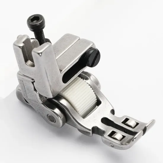 Piciorus presor cu rola dintata de teflon prevazut cu role mici pe talpa pentru masini industriale de cusut simple cu 1 ac