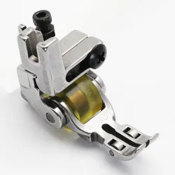 Piciorus presor cu rola de silicon prevazut cu role mici pe talpa pentru masini industriale de cusut simple cu 1 ac