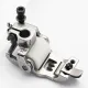 Piciorus presor cu rola dintata de teflon si ghidaj reglabil pentru masini industriale tip uberdeck de cusut acoperire cu 3 ace, distanta intre ace 6,4mm