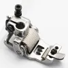 Piciorus presor cu rola zimtata de metal si ghidaj reglabil pentru masini industriale tip uberdeck de cusut acoperire cu 3 ace, distanta intre ace 6,4mm