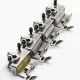 Piciorus presor cu rola zimtata de metal si ghidaj reglabil pentru masini industriale tip uberdeck de cusut acoperire cu 3 ace si 5 fire, distanta intre ace 6,4mm