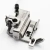 Piciorus presor cu rola dintata de metal si ghidaj reglabil pentru masini industriale tip uberdeck de cusut acoperire cu 3 ace si 5 fire, distanta intre ace 6,4mm