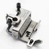 Piciorus presor cu rola zimtata de metal si ghidaj reglabil pentru masini industriale tip uberdeck de cusut acoperire cu 3 ace si 5 fire, distanta intre ace 6,4mm