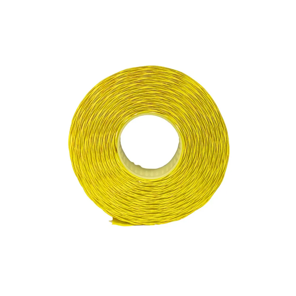 Etichete autoadezive cu adeziv permanent, dimensiune 26×12mm, colturi rotunjite, 1500 etic/rola, galben fluorescent