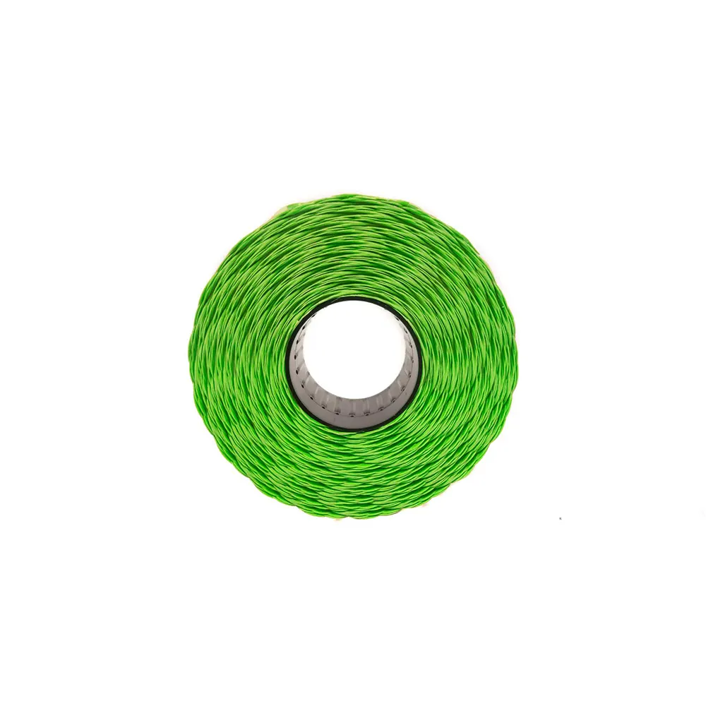 Etichete autoadezive cu adeziv permanent, dimensiune 26×12mm, colturi rotunjite, 1500 etic/rola, verde fluorescent